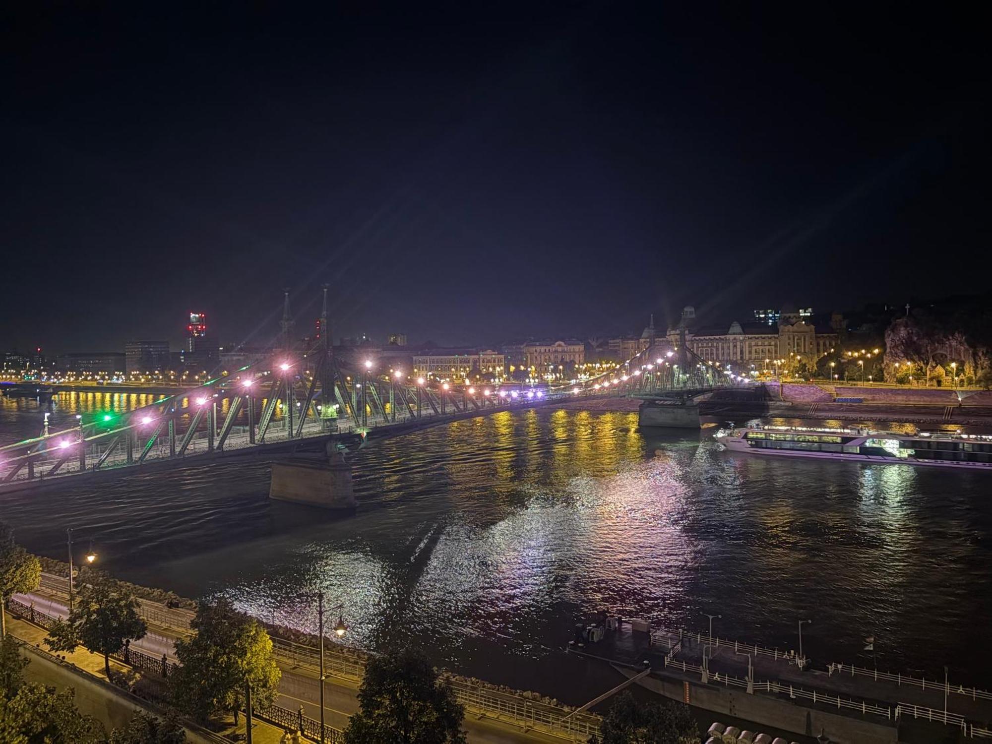 Danube Dreams, Budapest